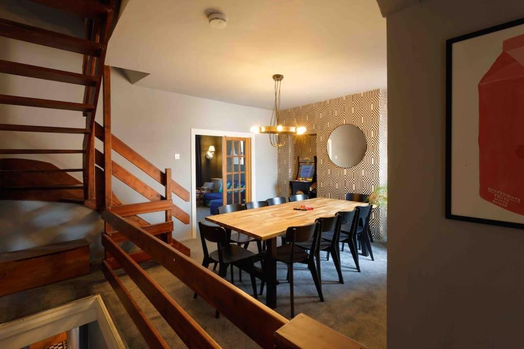 Chester/Handbridge Sleeps 9 + Netflix Hough Green Eksteriør bilde